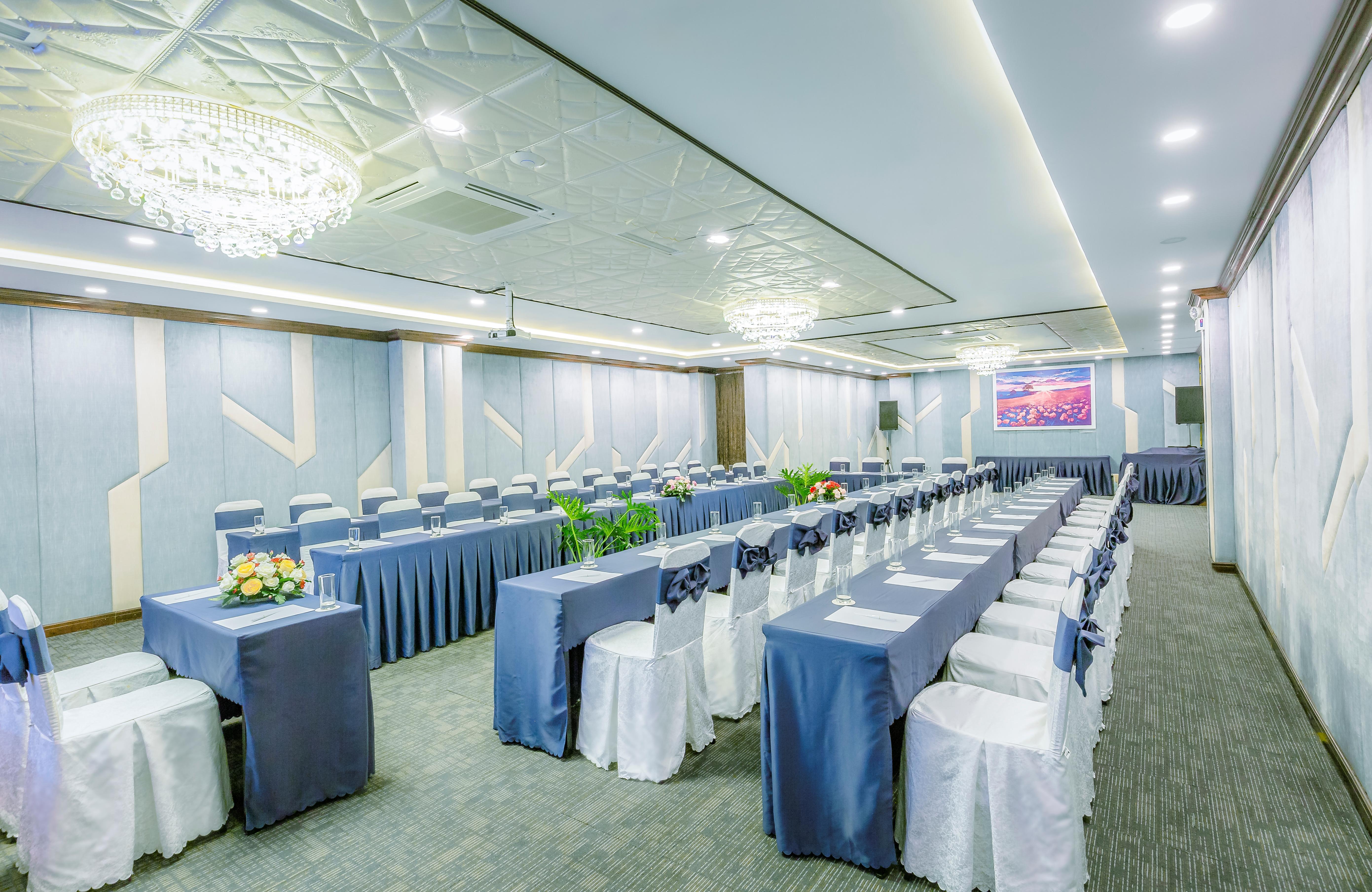 Happy Life Grand & Rooftop Skybar Cidade de Ho Chi Minh