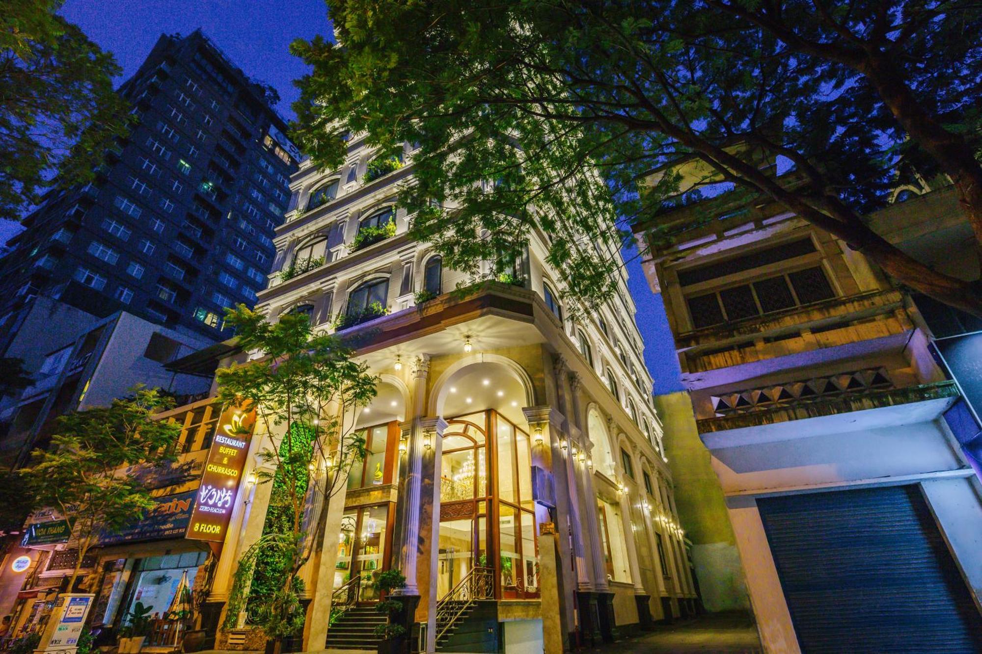 Happy Life Grand & Rooftop Skybar 4* Cidade de Ho Chi Minh